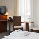 Wyndham Garden Stadtschloss 4*