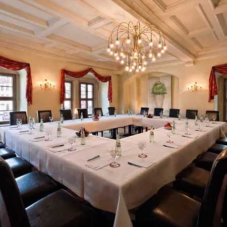 Wyndham Garden Stadtschloss Отель