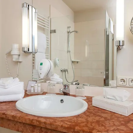 Wyndham Garden Stadtschloss 4* Кведлинбург