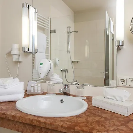 Wyndham Garden Stadtschloss 4* Кведлинбург