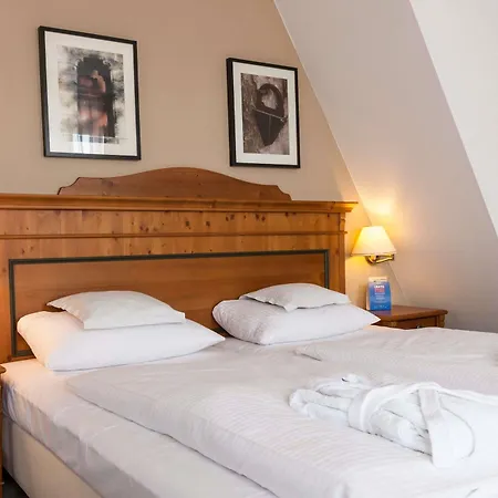 Wyndham Garden Stadtschloss Отель Кведлинбург