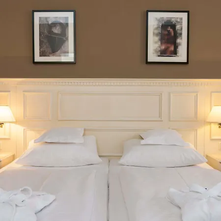 Hotel Wyndham Garden Stadtschloss 4*