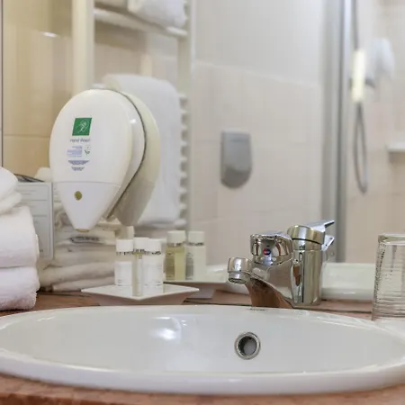 Wyndham Garden Stadtschloss Кведлинбург