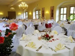 Wyndham Garden Stadtschloss Отель 4*