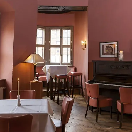 Wyndham Garden Stadtschloss Hotel 4*
