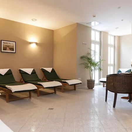 Отель Wyndham Garden Stadtschloss