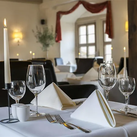 Отель Wyndham Garden Stadtschloss Кведлинбург
